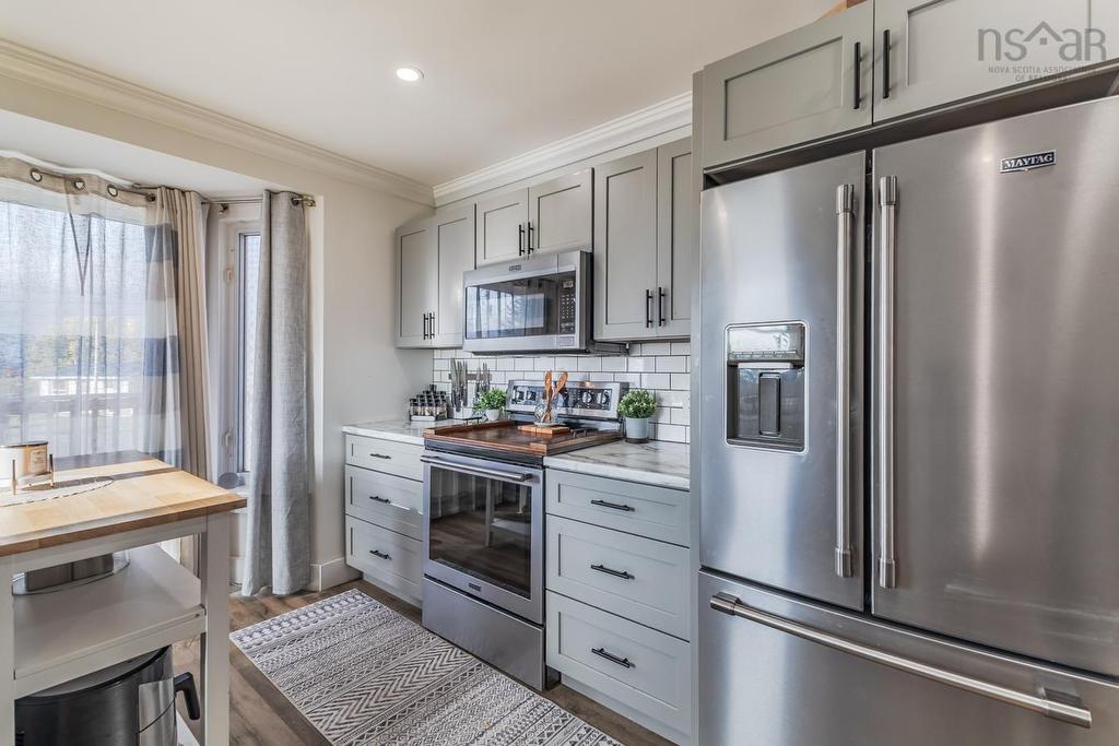 20 Menlow Crt, North River, NS