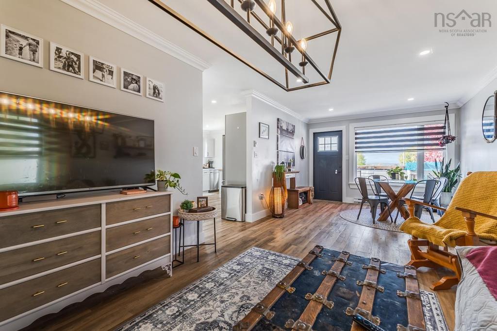 20 Menlow Crt, North River, NS