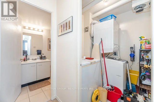 615 - 115 Hillcrest Avenue, Mississauga, ON - Indoor Photo Showing Bathroom
