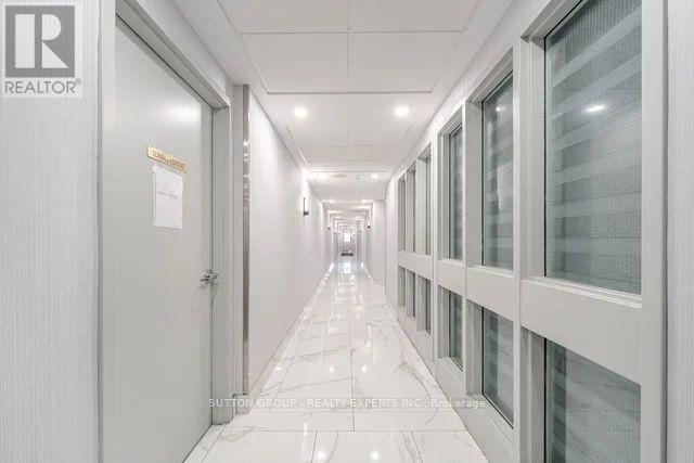 615 - 115 Hillcrest Avenue, Mississauga, ON - Indoor Photo Showing Other Room