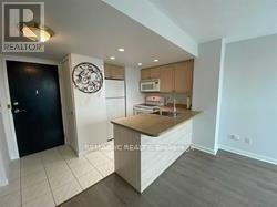 3003 - 8 Park Road, Toronto, ON - Indoor Photo Showing Kitchen