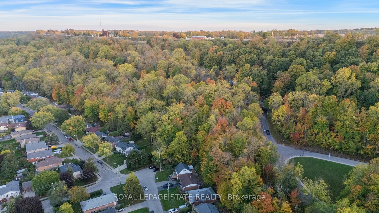 62 Brentwood Drive, Hamilton, ON - Outdoor With View