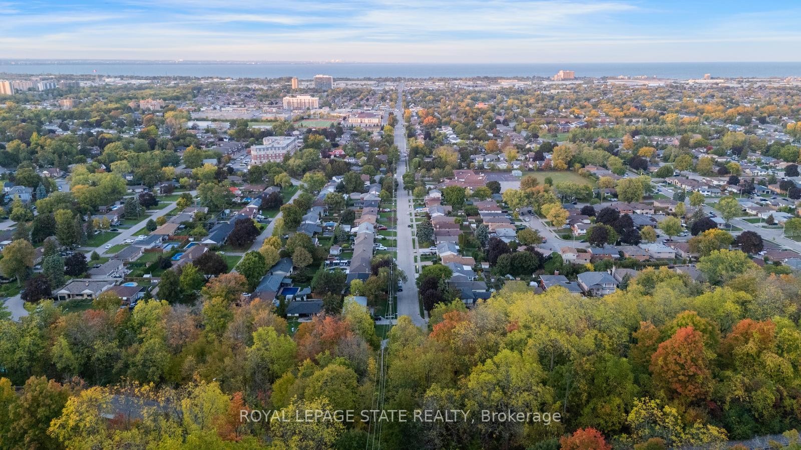 62 Brentwood Drive, Hamilton, ON - Outdoor With View
