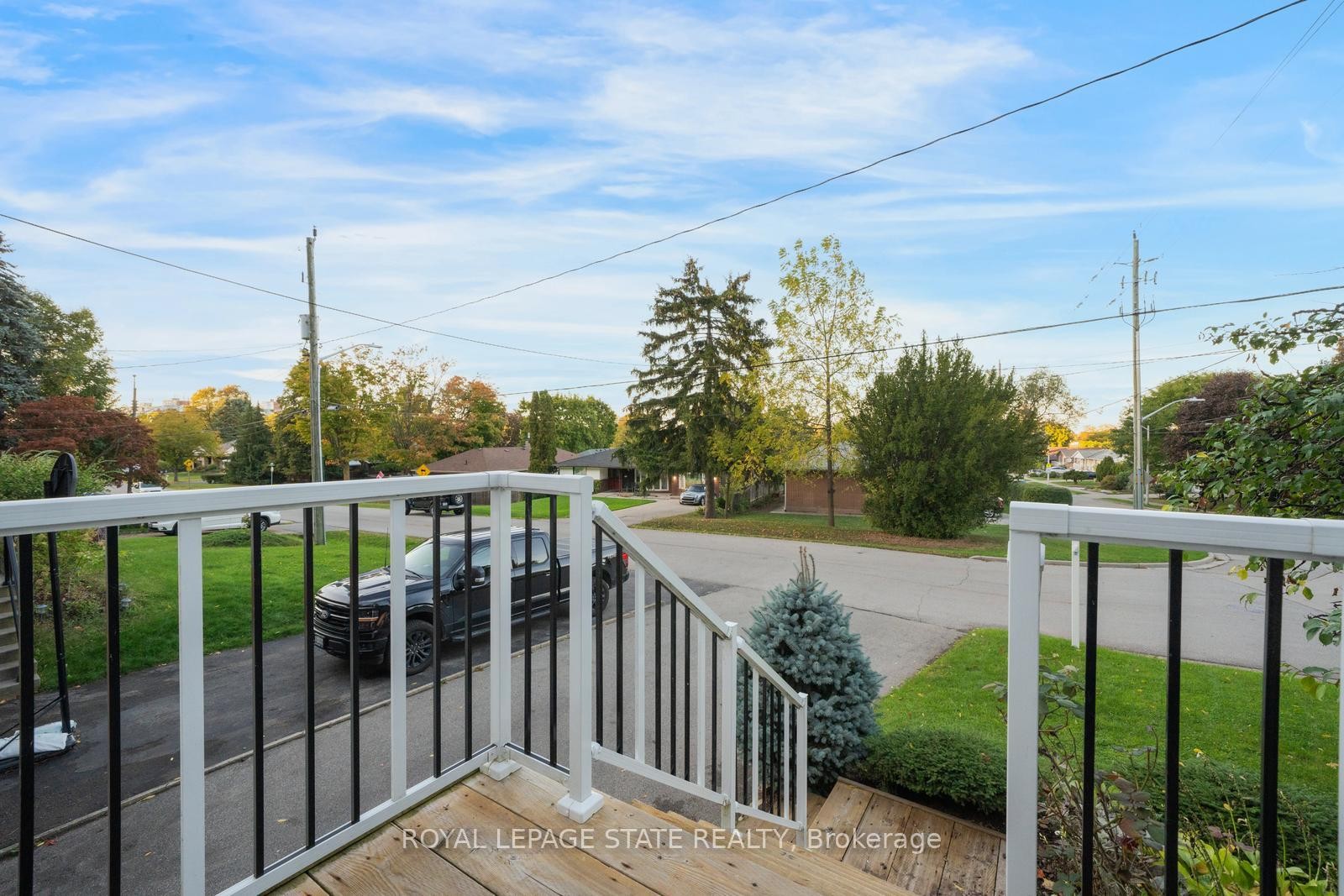 62 Brentwood Drive, Hamilton, ON - Outdoor