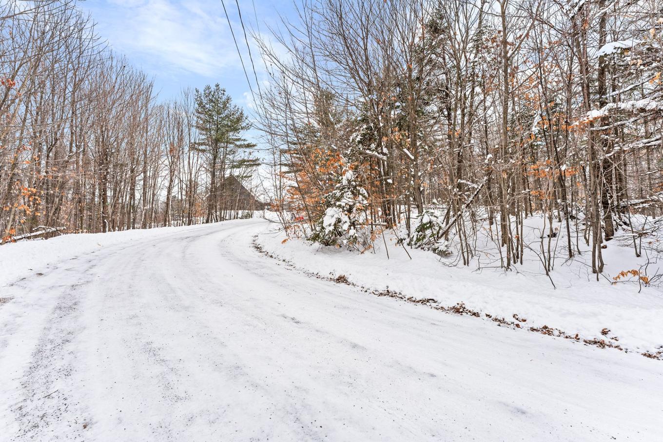 Terre/Terrain - Rue De L'Artisan, Saint-Calixte, QC