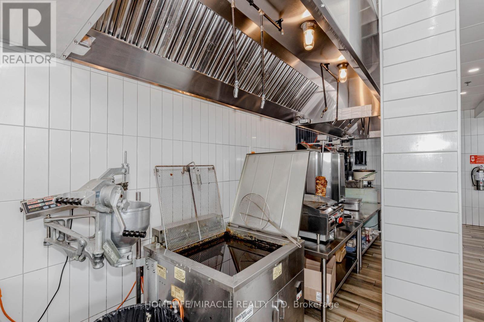 #4 - 263 Northfield Drive E, Waterloo, ON