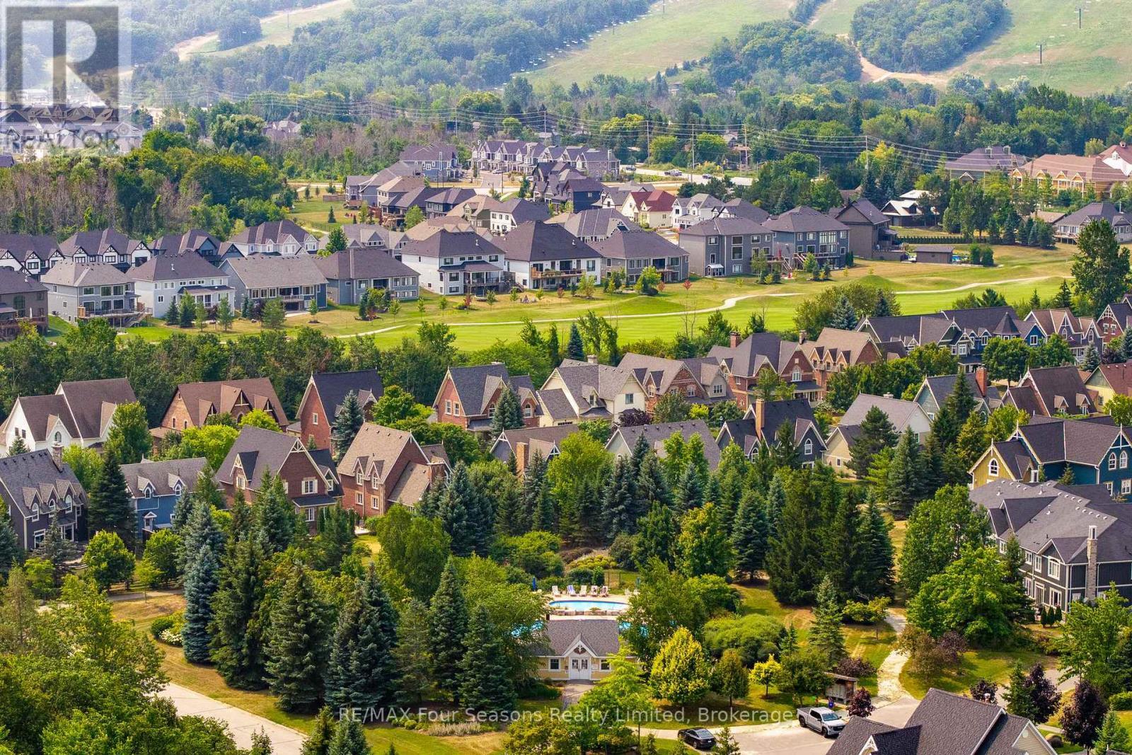 114 - 184 Snowbridge Way, Blue Mountains, ON - Outdoor With View