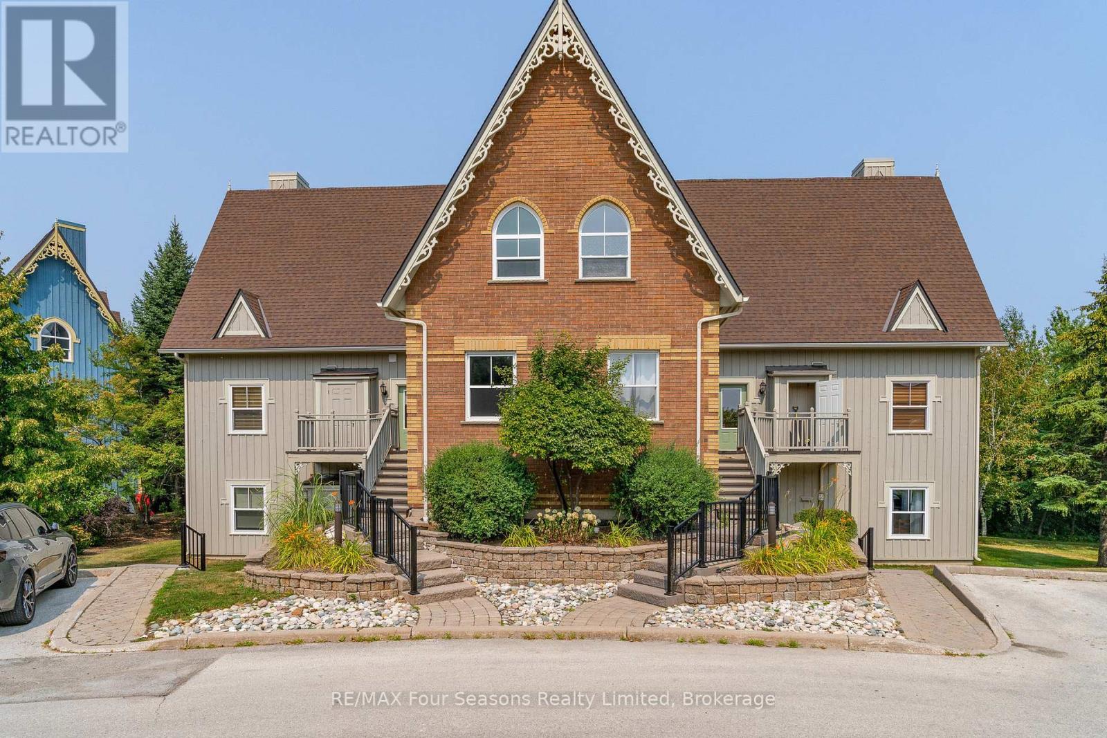 114 - 184 Snowbridge Way, Blue Mountains, ON - Outdoor With Facade