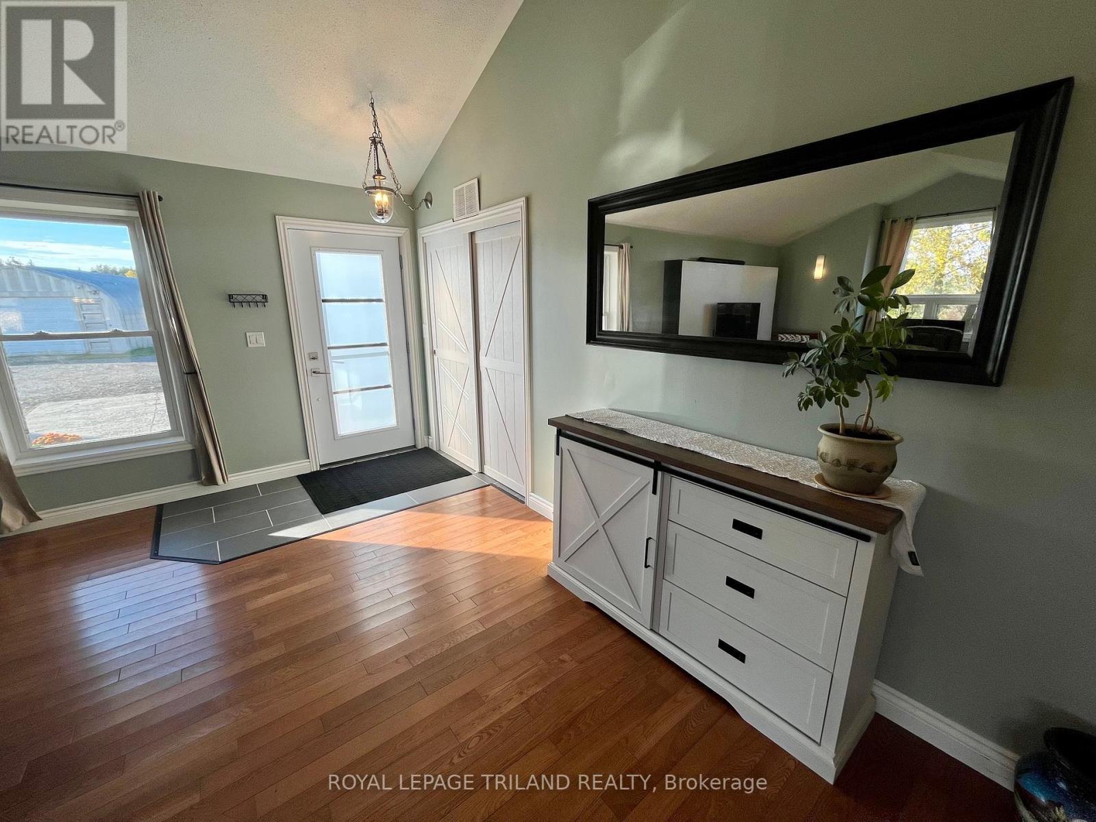 32896 Chalmers Line, Dutton/Dunwich (Iona), ON - Indoor Photo Showing Other Room