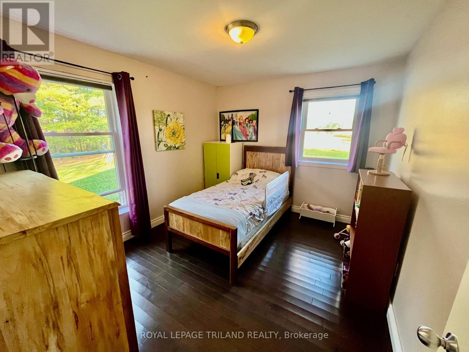 32896 Chalmers Line, Dutton/Dunwich (Iona), ON - Indoor Photo Showing Bedroom