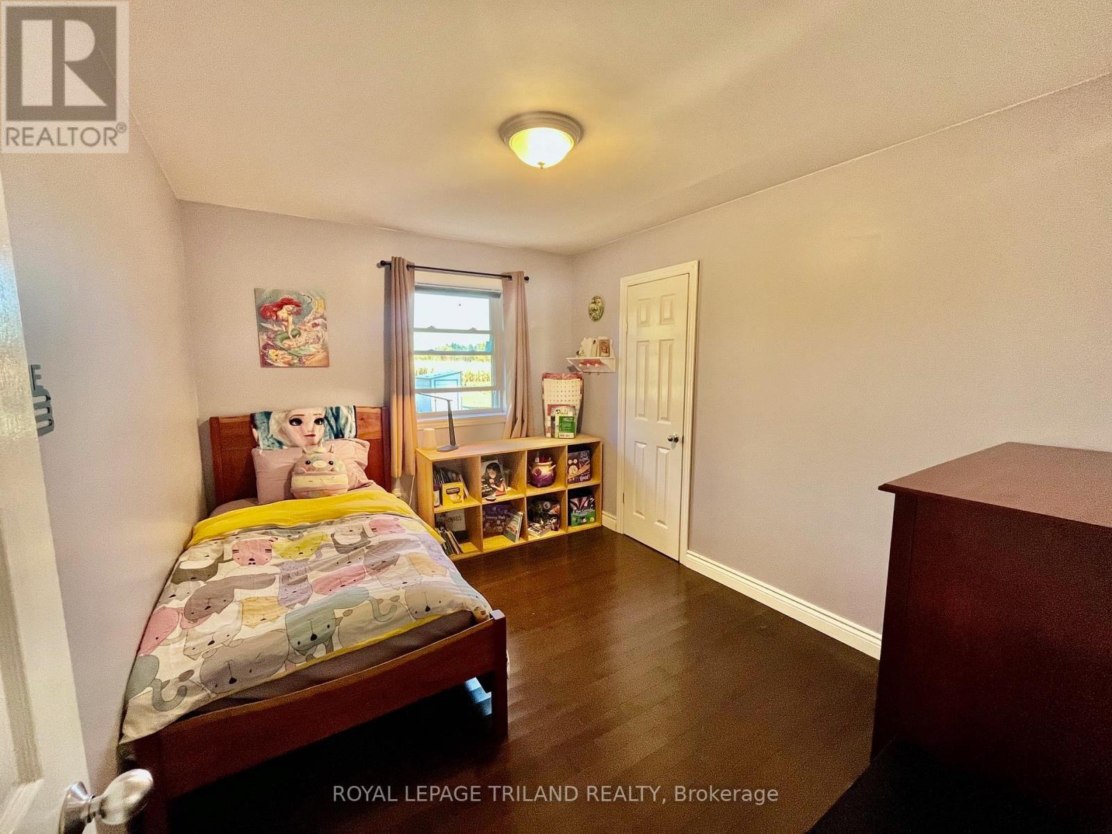 32896 Chalmers Line, Dutton/Dunwich (Iona), ON - Indoor Photo Showing Bedroom