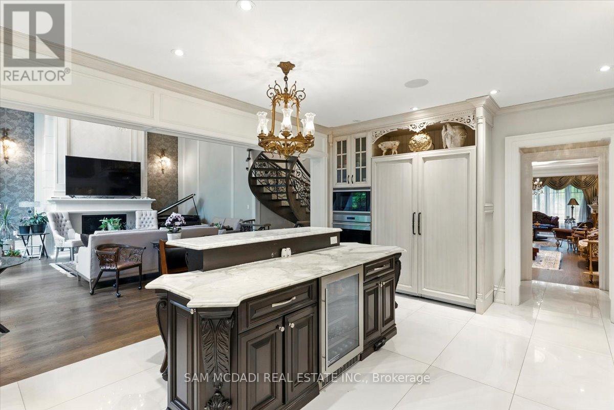 883 Parkland Avenue, Mississauga, ON - Indoor