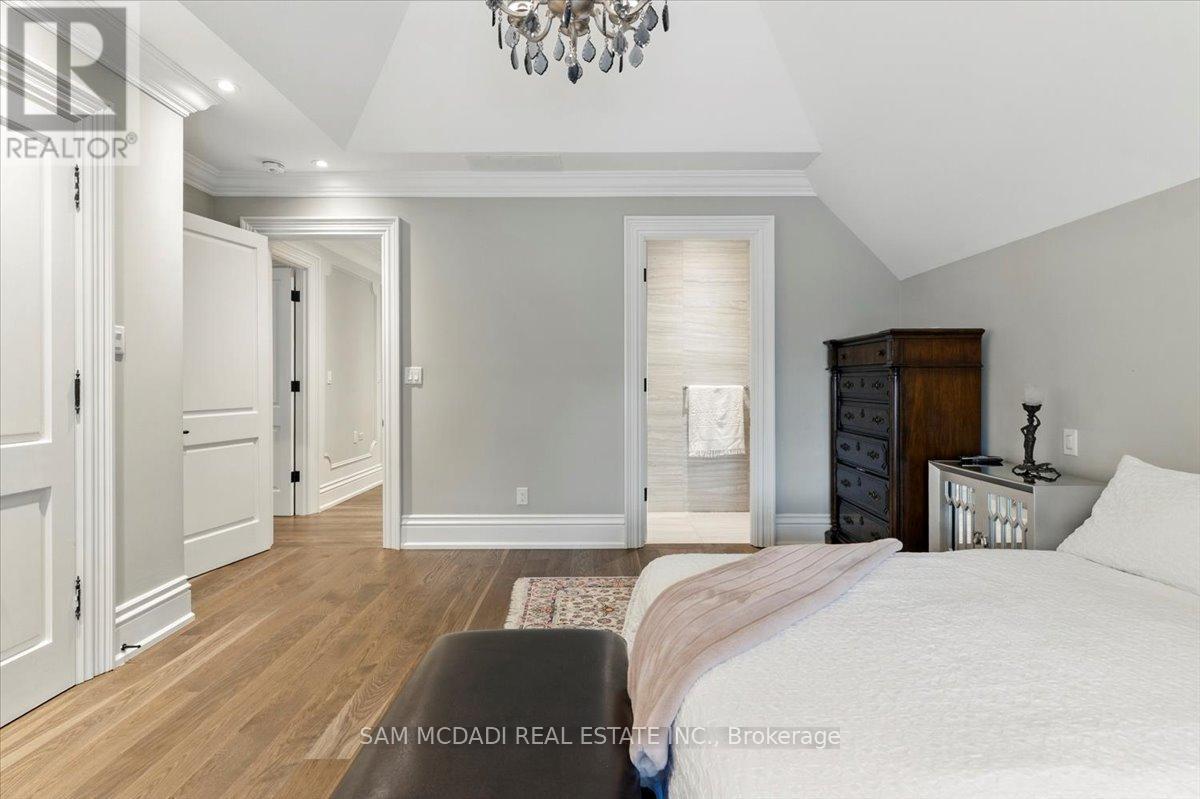 883 Parkland Avenue, Mississauga, ON - Indoor Photo Showing Bedroom