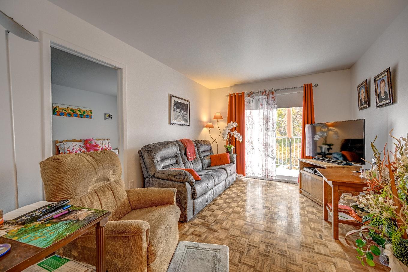 Dwelling - 845 Rue Rouleau, Saint-Hyacinthe, QC - Indoor Photo Showing Living Room