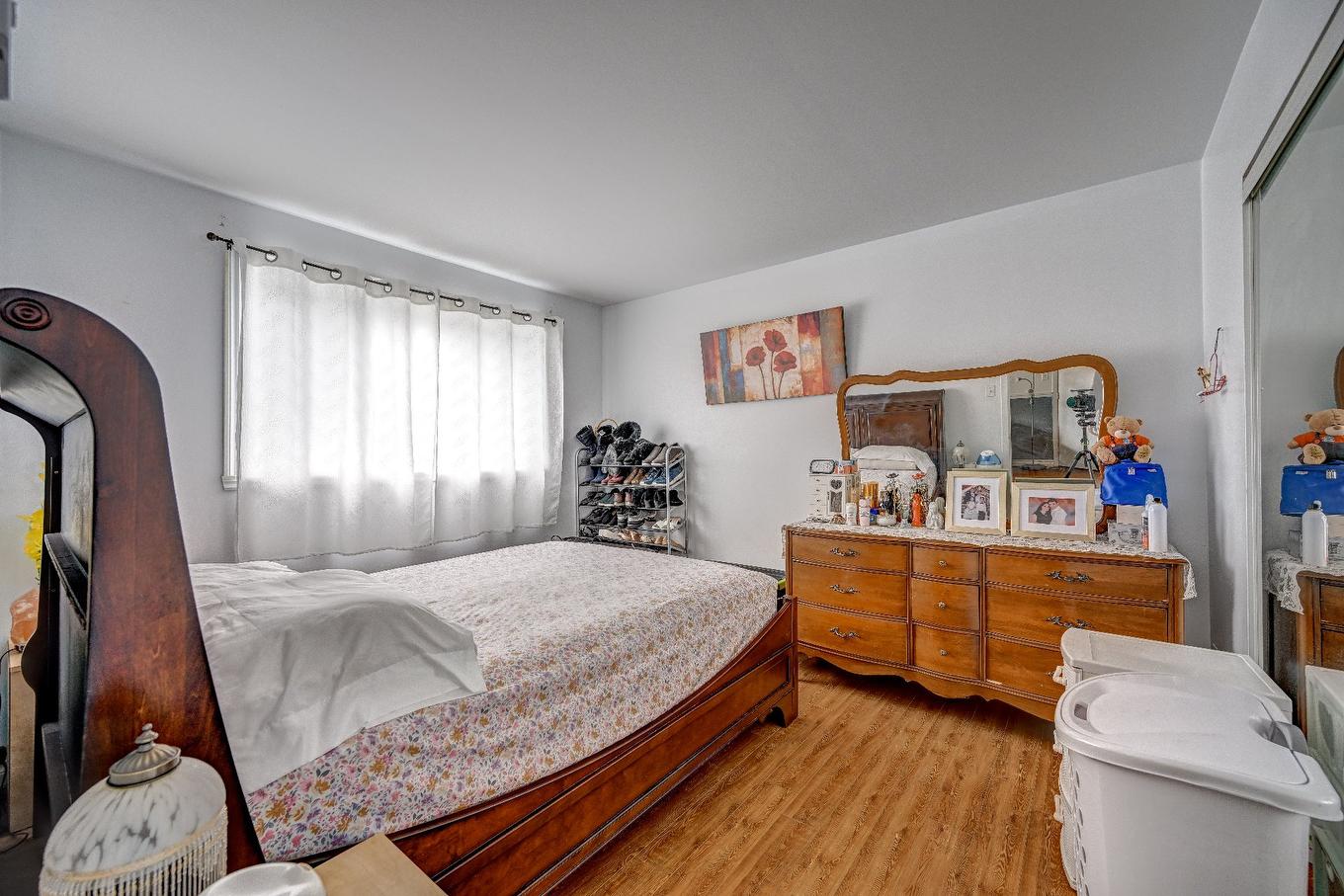 Dwelling - 845 Rue Rouleau, Saint-Hyacinthe, QC - Indoor Photo Showing Bedroom