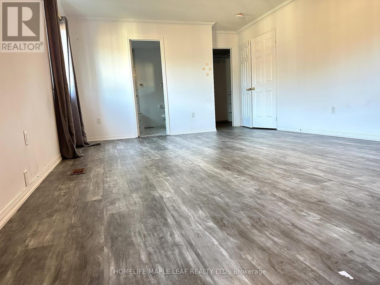 (Main Floor) - 72 Four Seasons Circle, Brampton, ON - Indoor Photo Showing Other Room