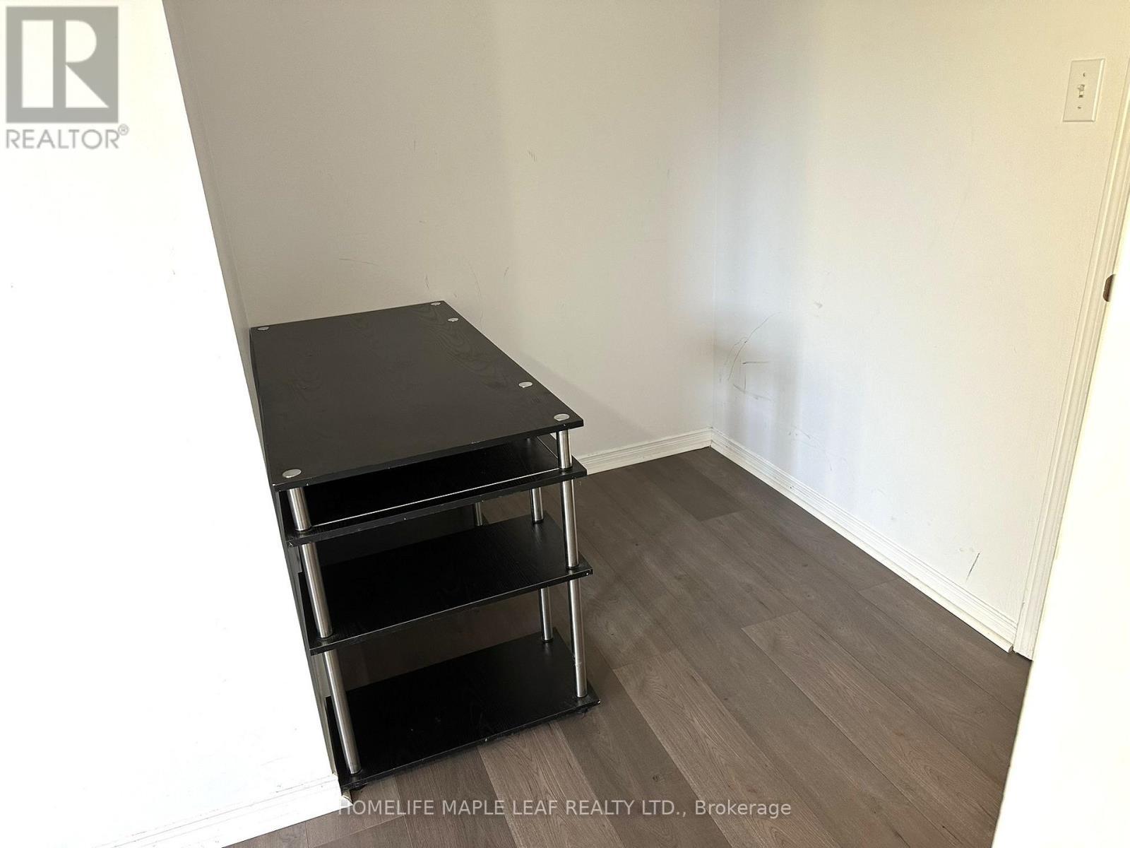 (Main Floor) - 72 Four Seasons Circle, Brampton, ON - Indoor Photo Showing Other Room