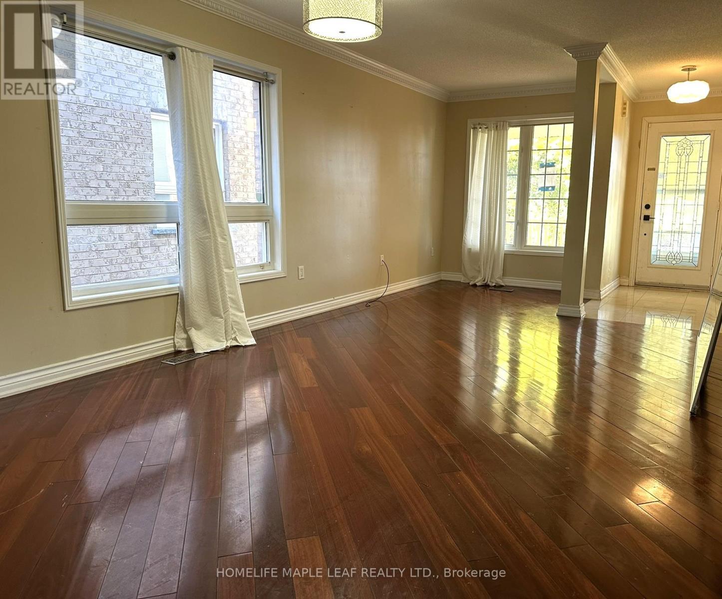(Main Floor) - 72 Four Seasons Circle, Brampton, ON - Indoor Photo Showing Other Room