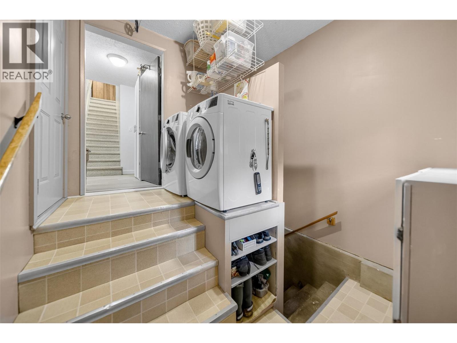 532 6Th Avenue, Fernie, BC - Indoor Photo Showing Laundry Room