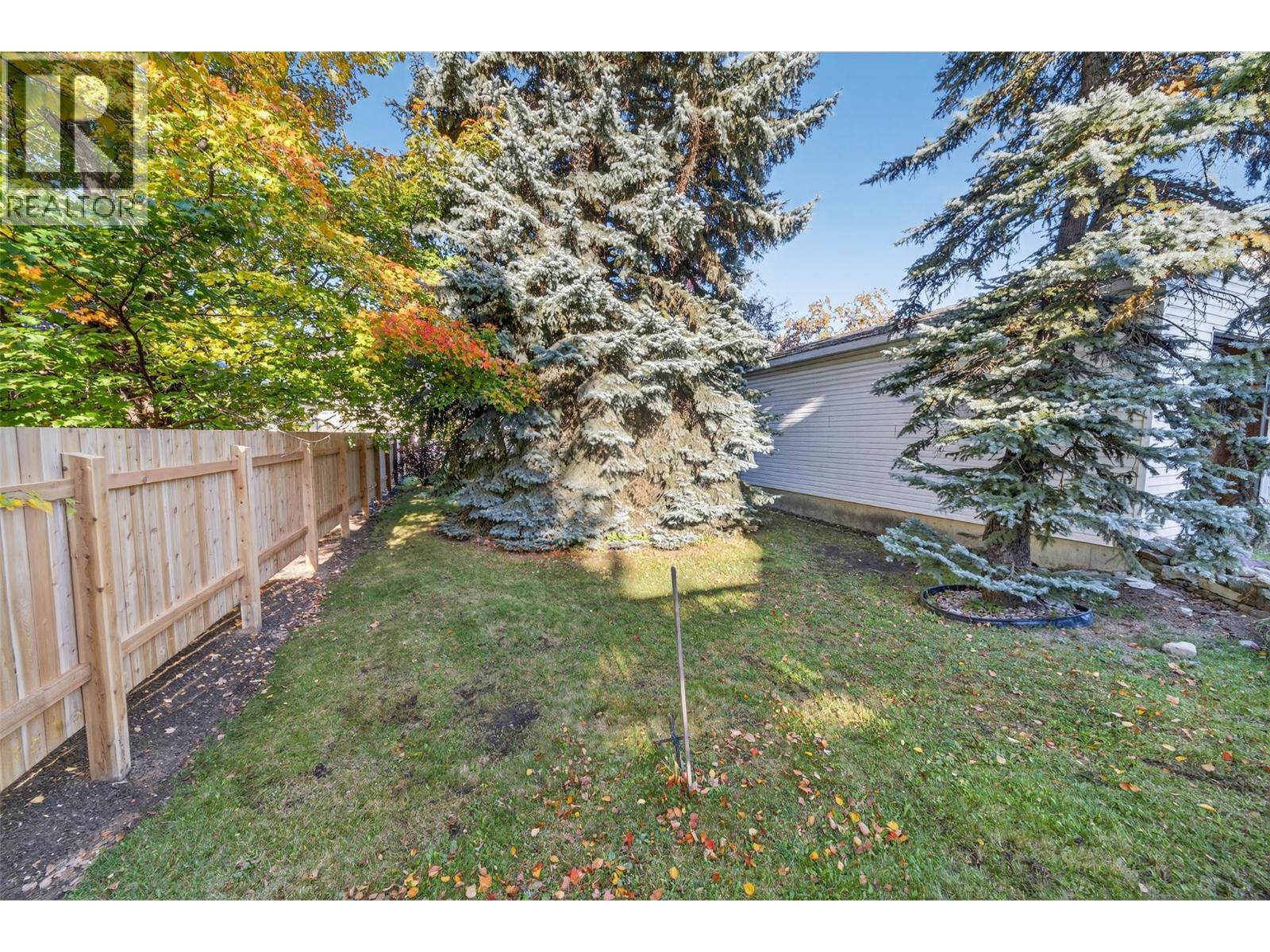 532 6Th Avenue, Fernie, BC - Outdoor