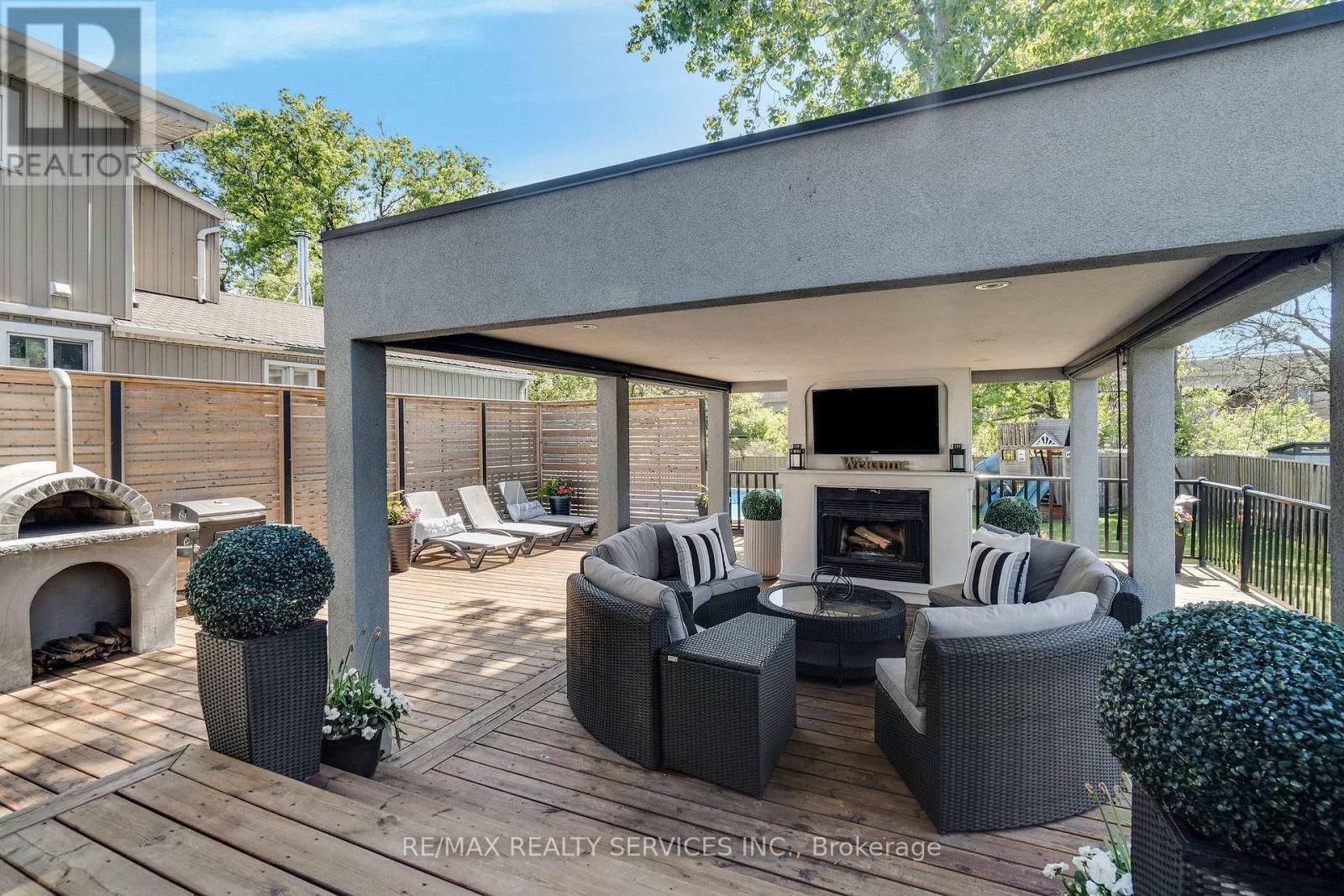 958 Beach Boulevard, Hamilton, ON - Outdoor With Deck Patio Veranda With Exterior