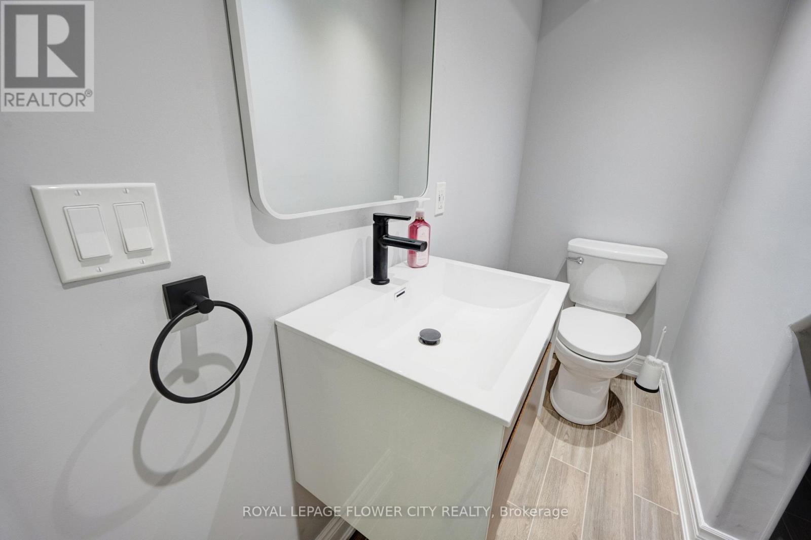 57 Letty Avenue, Brampton, ON - Indoor Photo Showing Bathroom