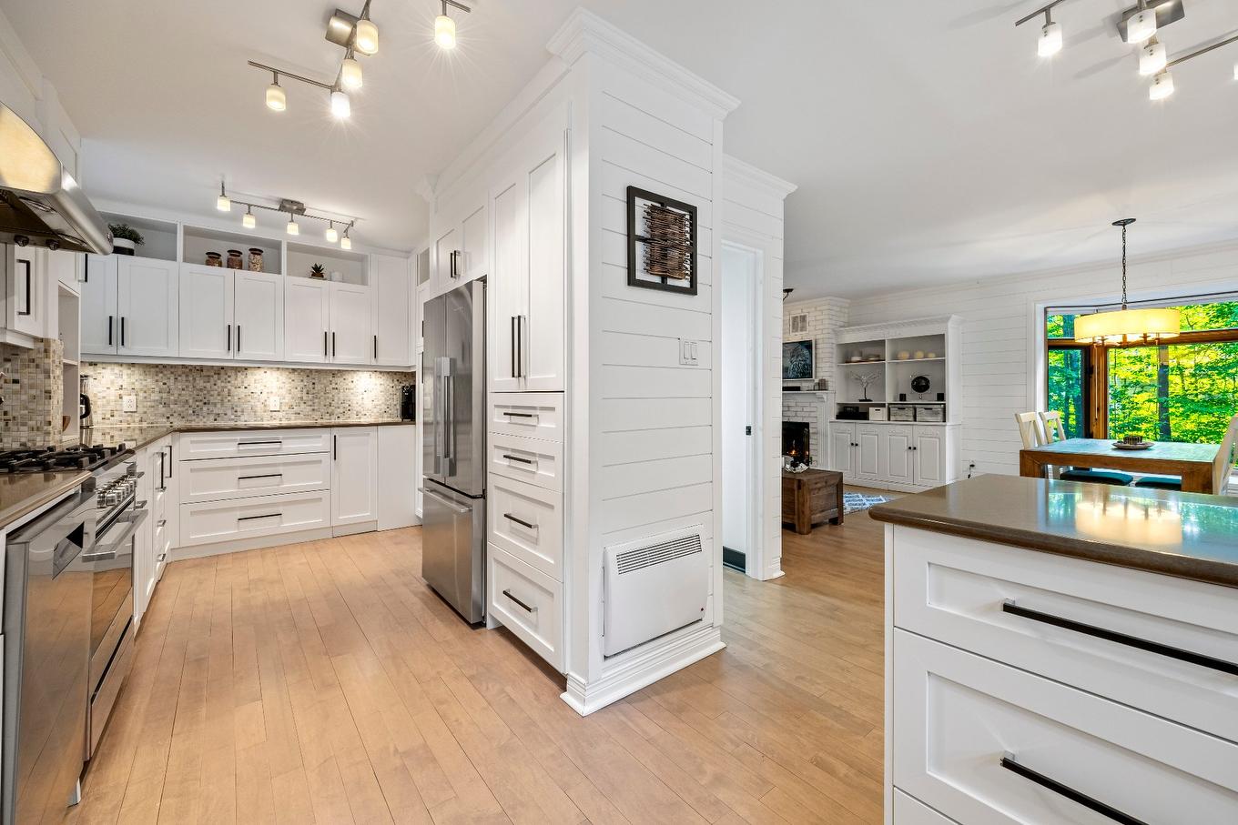 Kitchen - 1115 Ch. Pincourt, Mascouche, QC - Indoor Photo Showing Kitchen With Upgraded Kitchen
