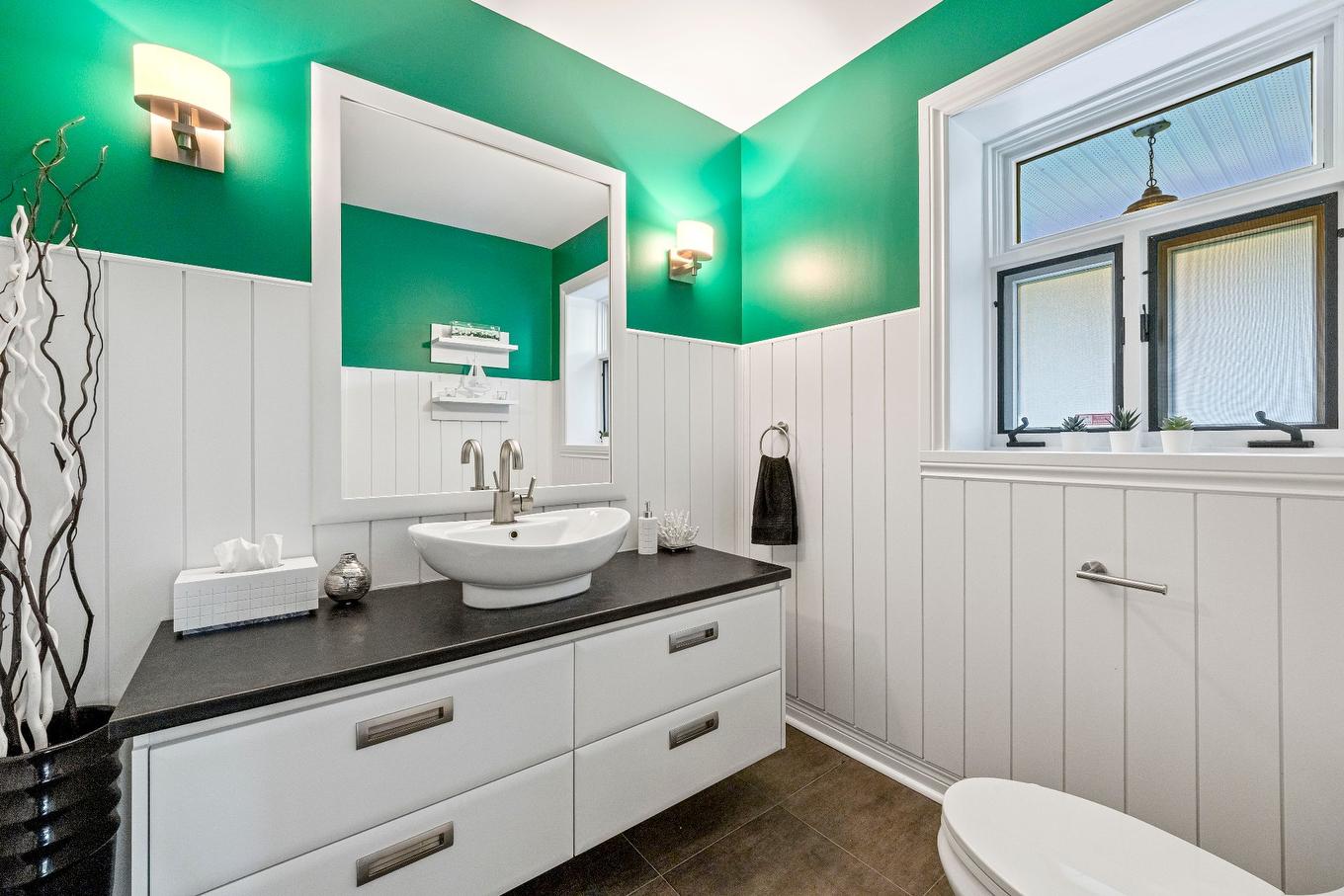Powder room - 1115 Ch. Pincourt, Mascouche, QC - Indoor Photo Showing Bathroom