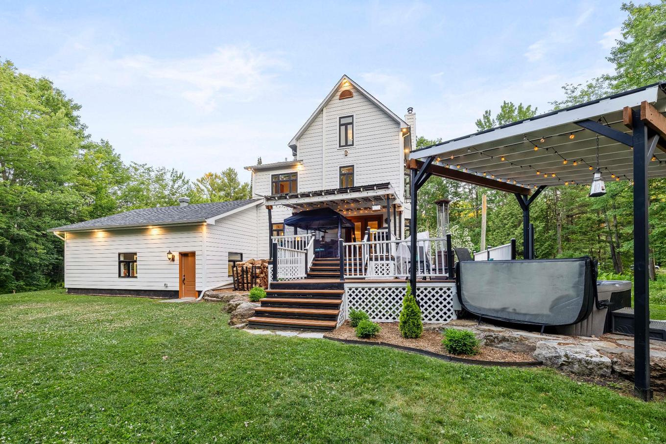 Back facade - 1115 Ch. Pincourt, Mascouche, QC - Outdoor With Deck Patio Veranda