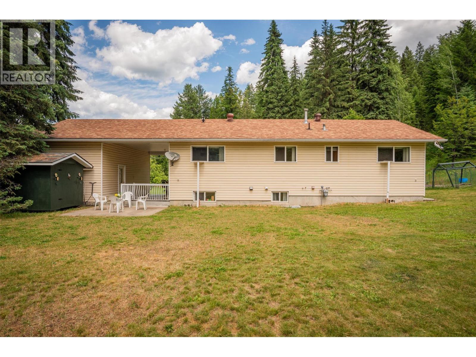 1764 Green Road, Fruitvale, BC - Outdoor