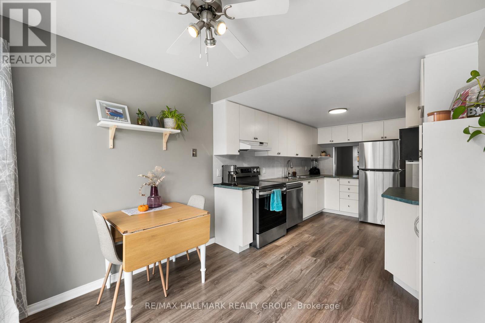 1133 Gablefield Private, Ottawa, ON - Indoor Photo Showing Kitchen