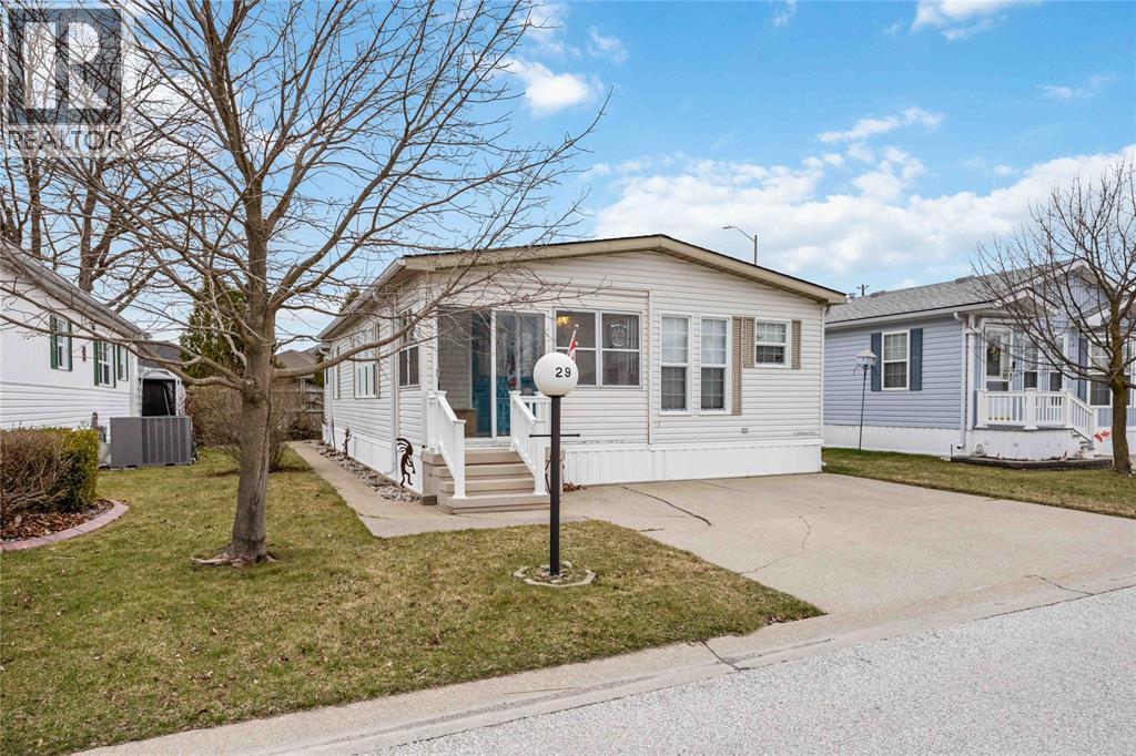 5700 Blackwell Sideroad Unit# 29, Sarnia, ON - Outdoor