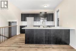 Backsplash, soft close cabinets & drawers -