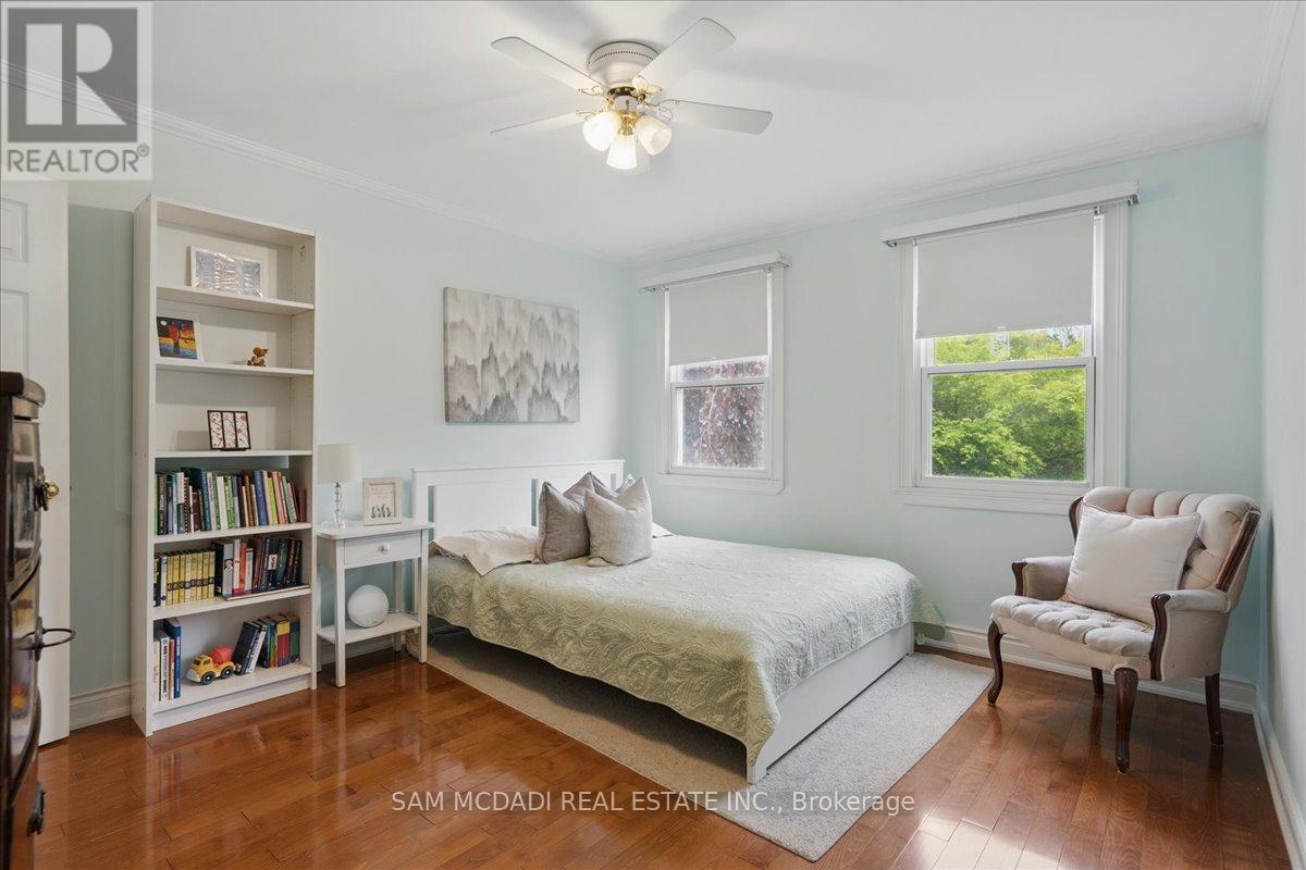 1713 Pengilley Place, Mississauga, ON - Indoor Photo Showing Bedroom