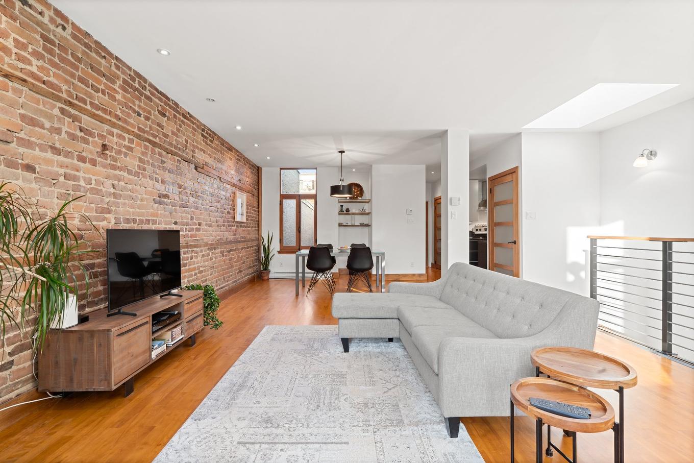 Overall view - 5-4485 Av. De L'Esplanade, Montréal (Le Plateau-Mont-Royal), QC - Indoor Photo Showing Living Room