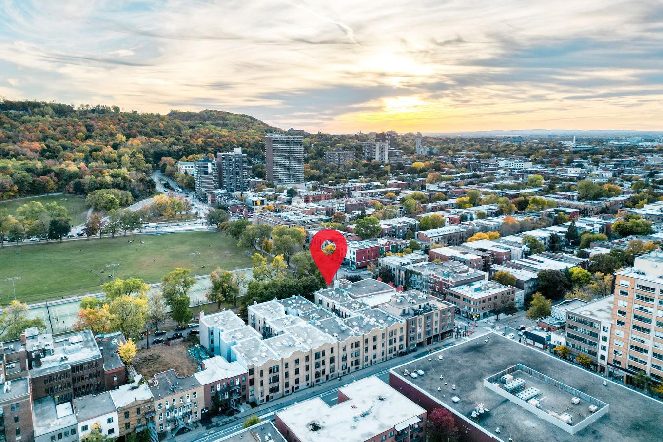 Aerial photo - 5-4485 Av. De L'Esplanade, Montréal (Le Plateau-Mont-Royal), QC - Outdoor With View