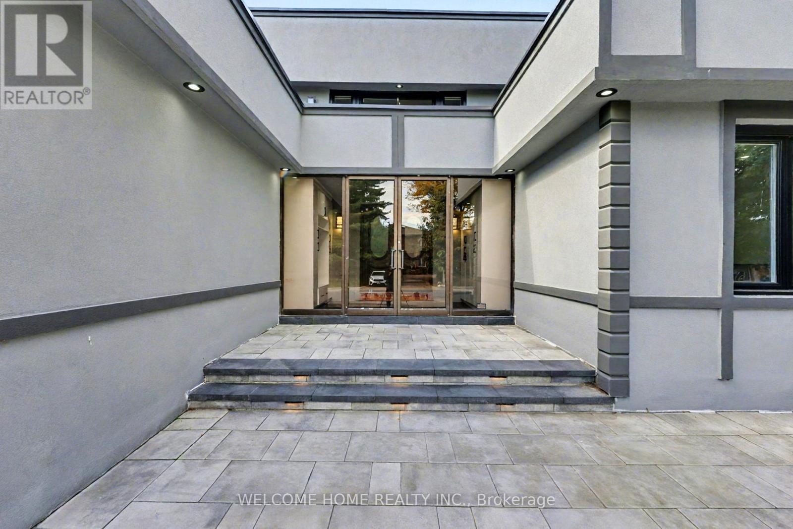 32 Colton Crescent S, Vaughan, ON - Outdoor