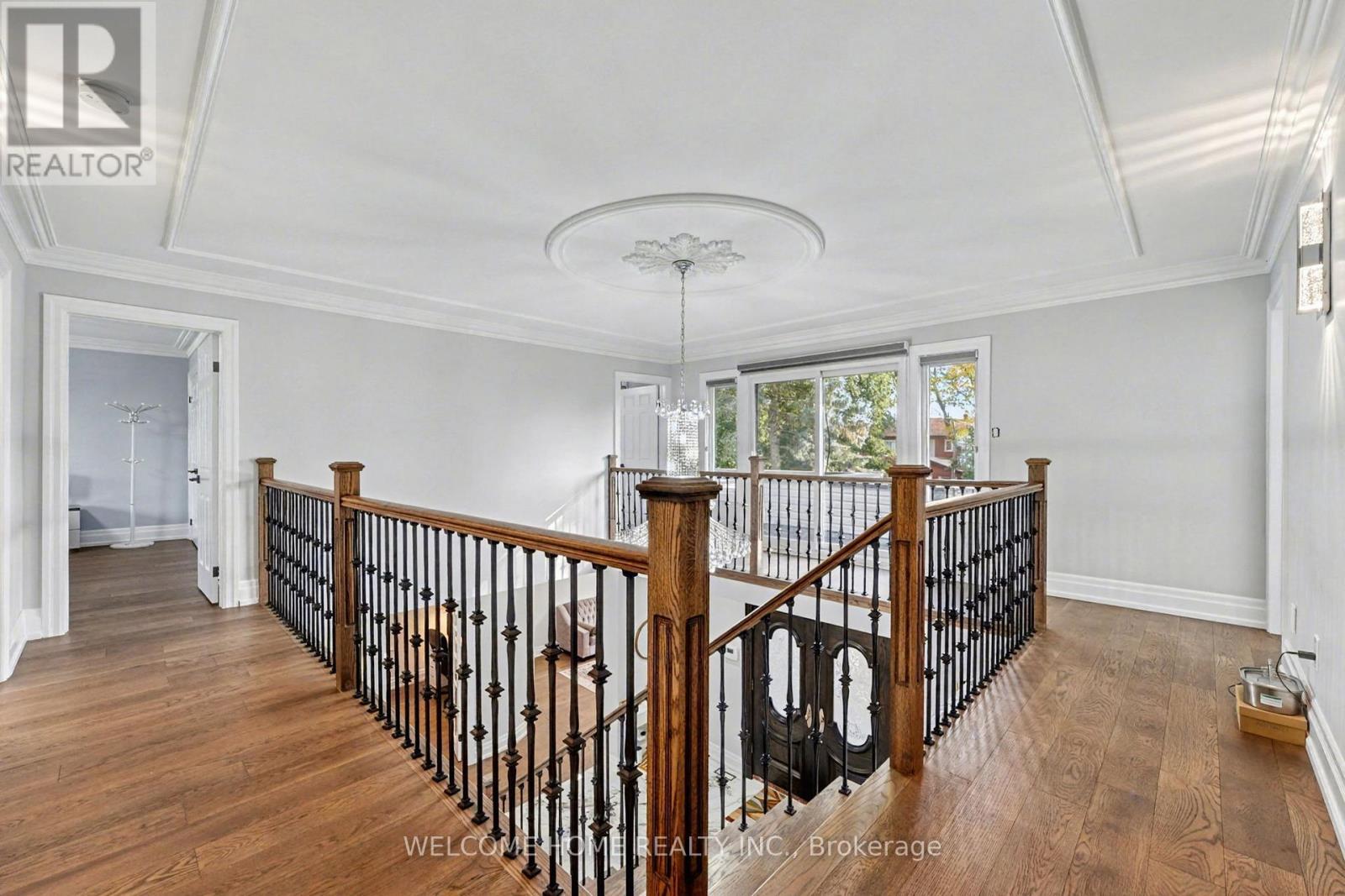 32 Colton Crescent S, Vaughan, ON - Indoor Photo Showing Other Room