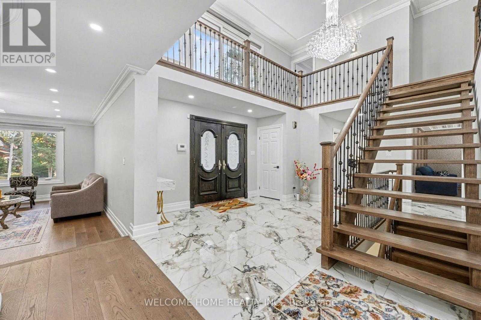 32 Colton Crescent S, Vaughan, ON - Indoor Photo Showing Other Room