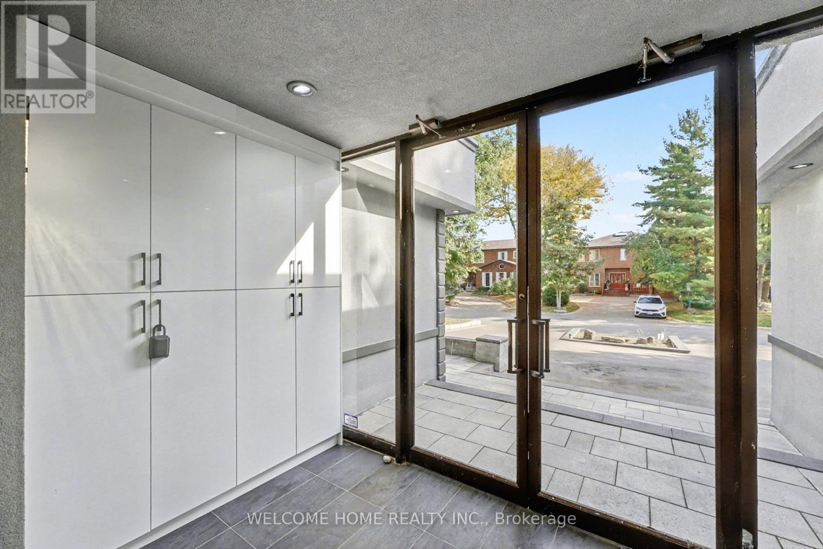 32 Colton Crescent S, Vaughan, ON - Photo Showing Other Room