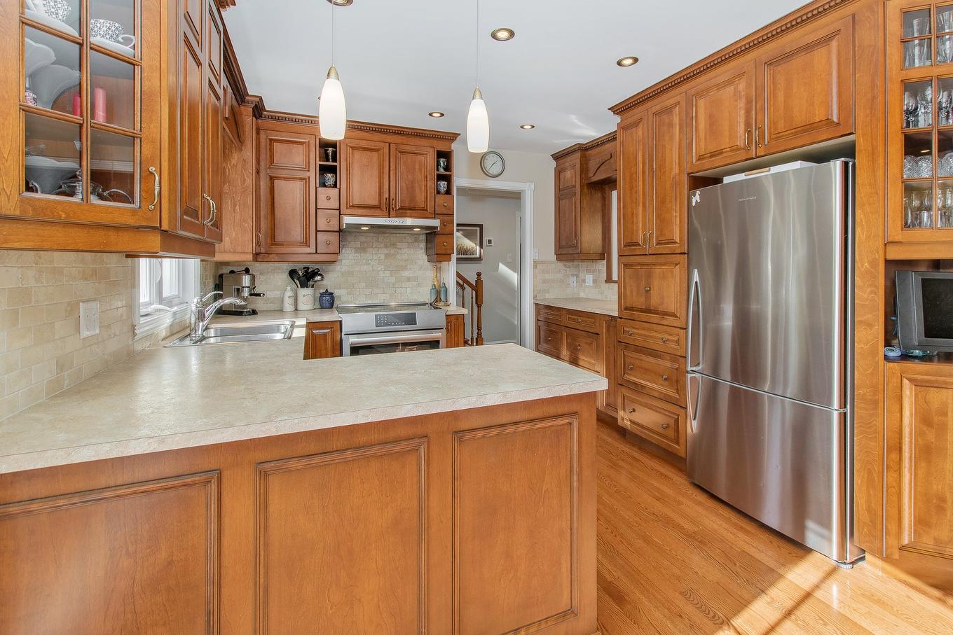 Kitchen - 668 Rue Léveillé, Sainte-Thérèse, QC - Indoor Photo Showing Kitchen