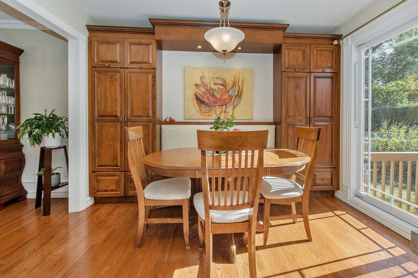 Dinette - 668 Rue Léveillé, Sainte-Thérèse, QC - Indoor Photo Showing Dining Room