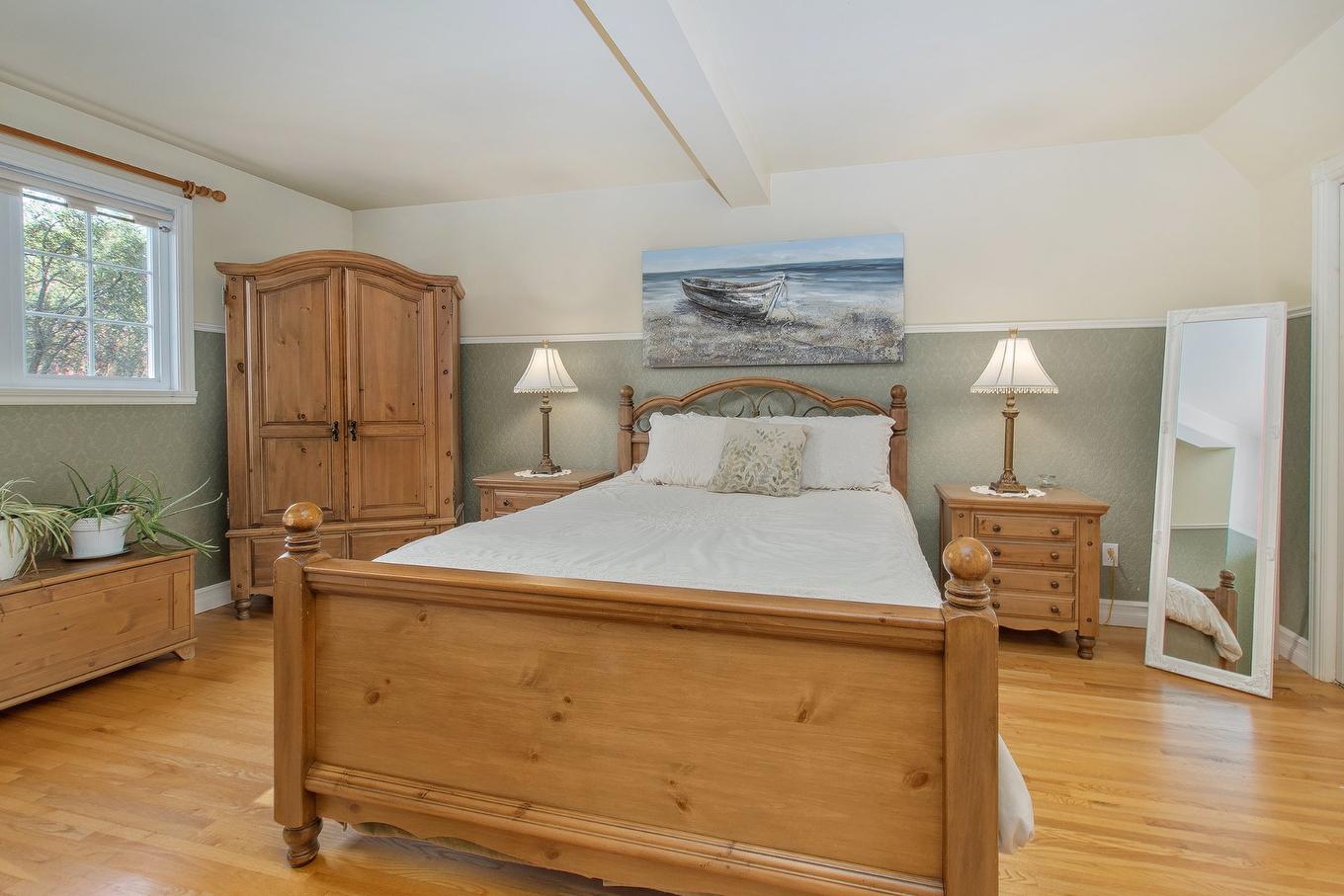 Primary bedroom - 668 Rue Léveillé, Sainte-Thérèse, QC - Indoor Photo Showing Bedroom