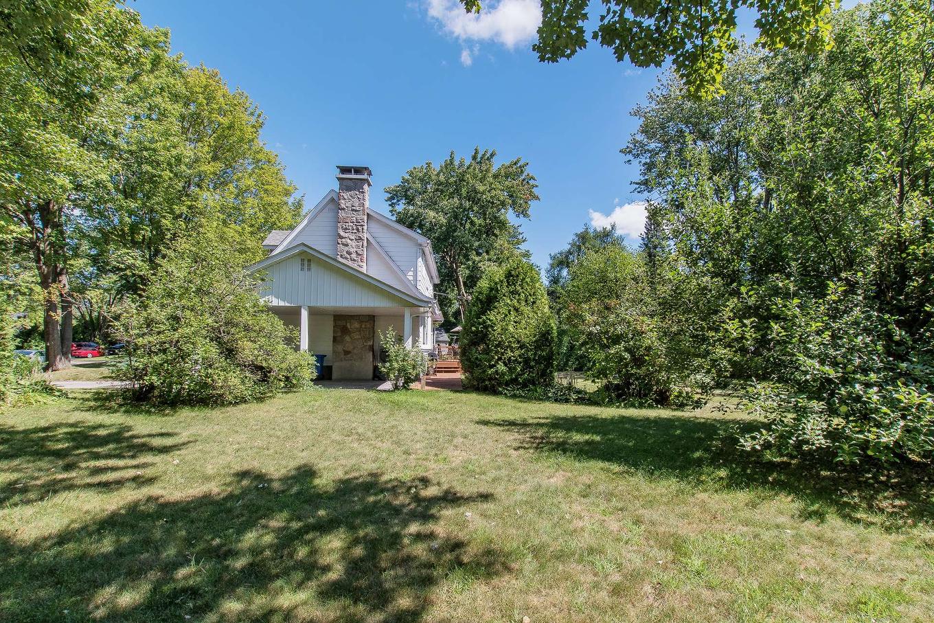 Backyard - 668 Rue Léveillé, Sainte-Thérèse, QC - Outdoor