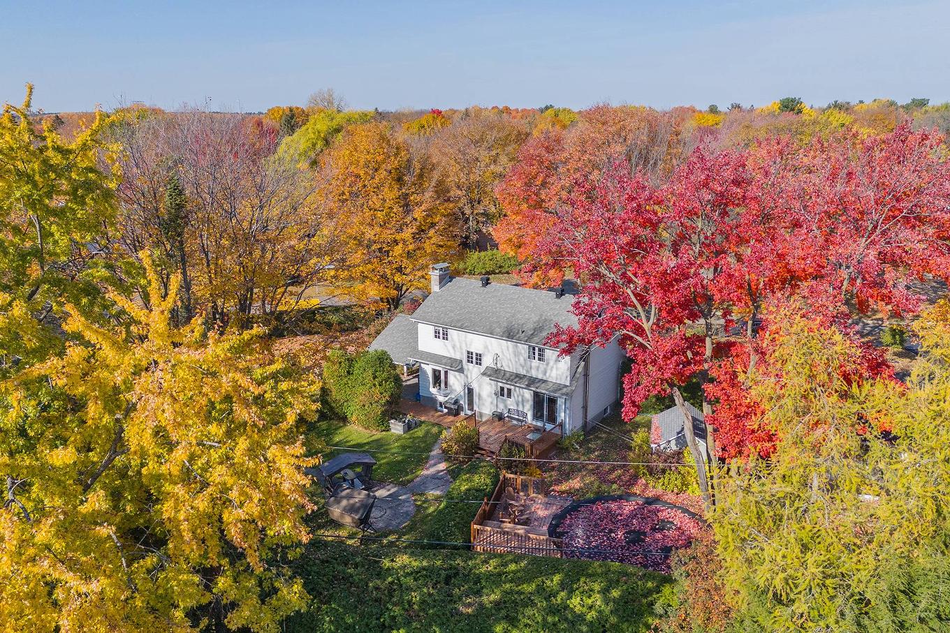 Aerial photo - 668 Rue Léveillé, Sainte-Thérèse, QC - Outdoor With View