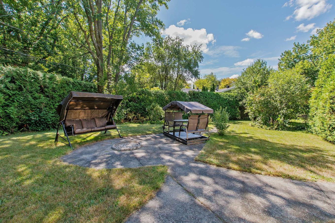 Backyard - 668 Rue Léveillé, Sainte-Thérèse, QC - Outdoor