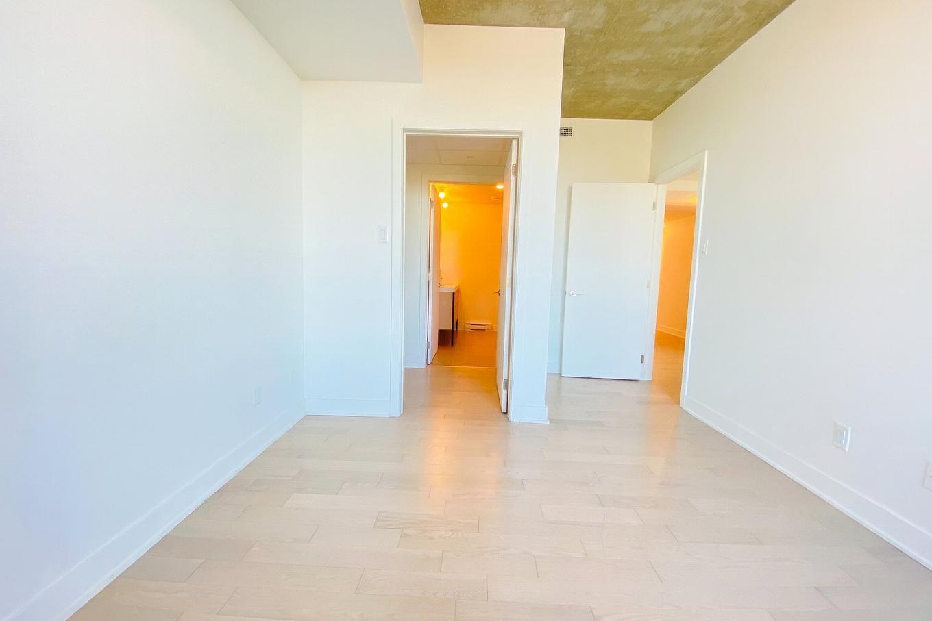 Primary bedroom - 1612-60 Rue De L'Éclipse, Brossard, QC - Indoor Photo Showing Other Room