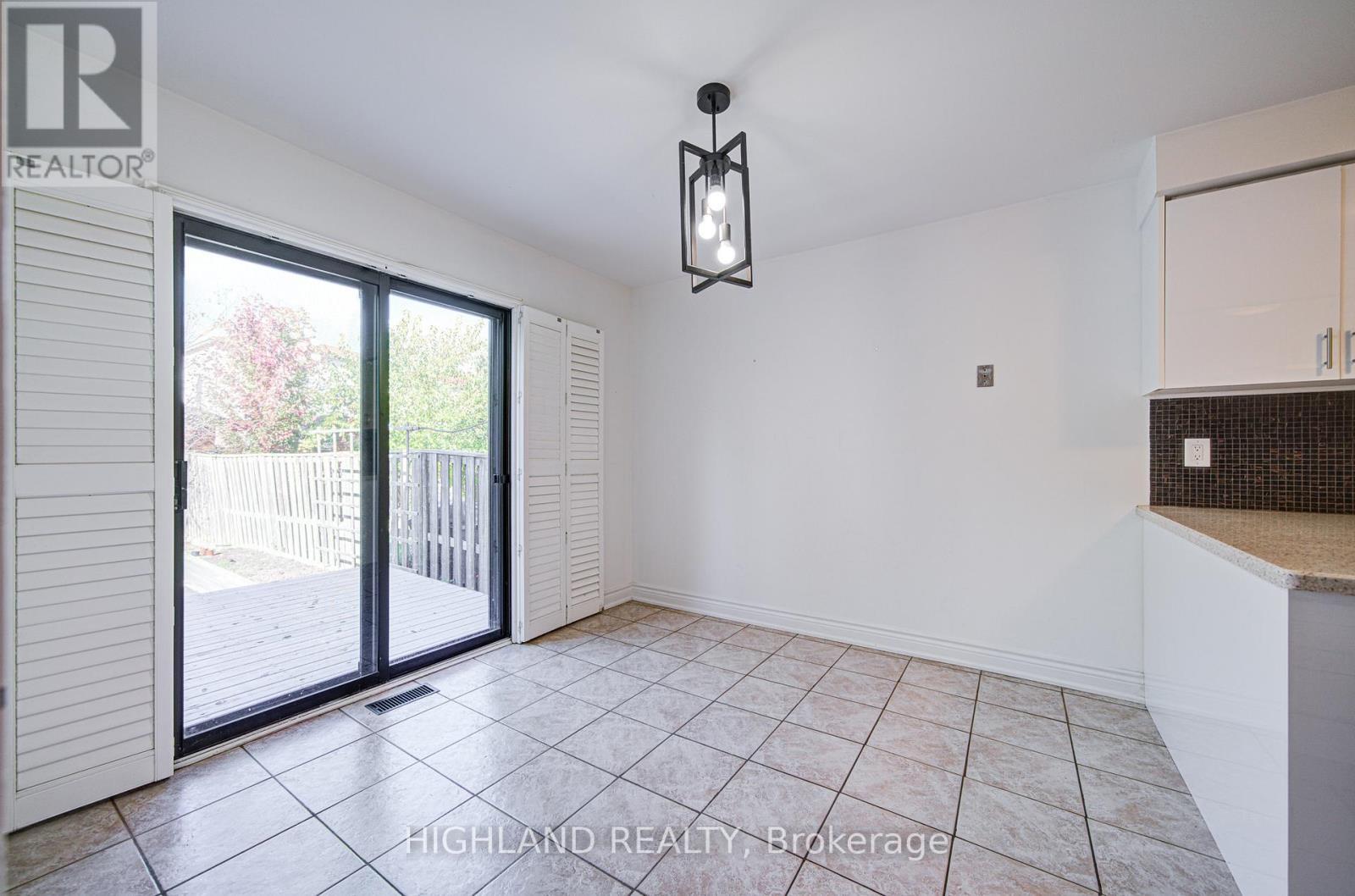 671 Dinsmore Court, Mississauga, ON - Indoor