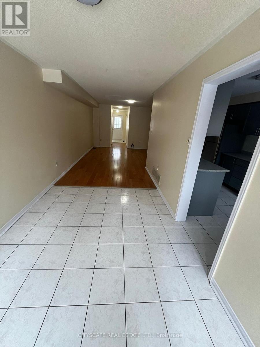 27 Frost King Lane, Toronto, ON - Indoor Photo Showing Other Room