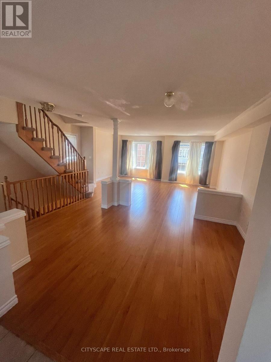 27 Frost King Lane, Toronto, ON - Indoor Photo Showing Other Room